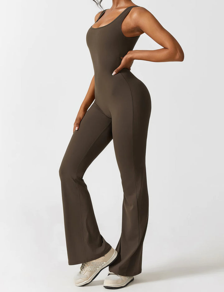 Lyanna | V-Back Uitlopende Jumpsuit